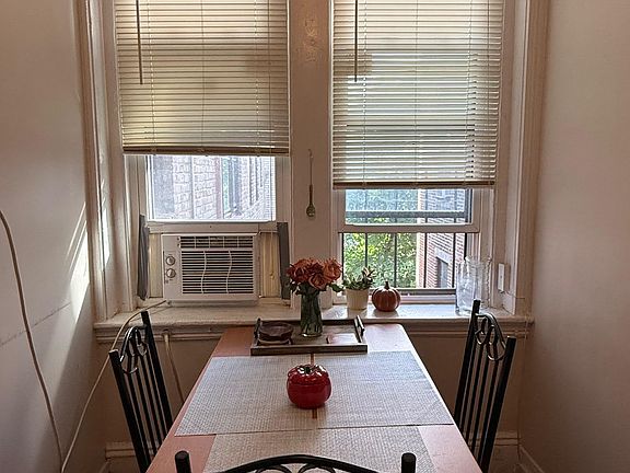 Eat In Kitchen