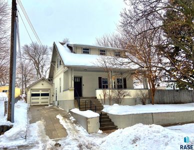 702 W 19th St, Sioux Falls, SD, 57105