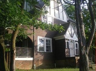 3218 Berkeley Rd, Cleveland Heights, OH 44118