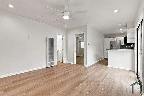 2 bed, 770 sqft, $2,900 — Photo 4