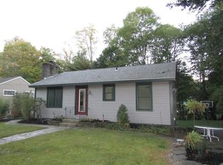 906 Ryan Rd, Northampton, MA 01062