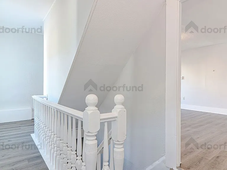 11 Pleasant St #7 — Photo 7