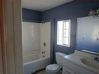 5th image of 4607 Meadowhurst Ct