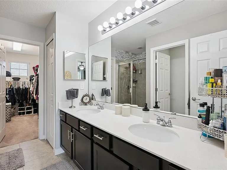 2438 Seven Oaks Dr — Photo 19