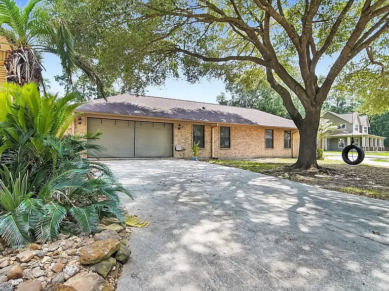 303 Shawnee Dr — Photo 20