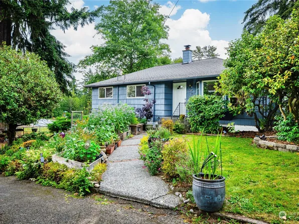 12304 14th Avenue SW, Burien, WA 98146