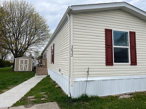 2nd image of 3832 Cherokee Dr