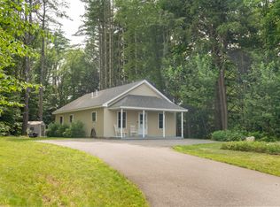 37 Meadow Ln, New Gloucester, ME 04260