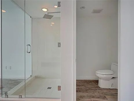 1st image of 650 NE 32nd St #4409