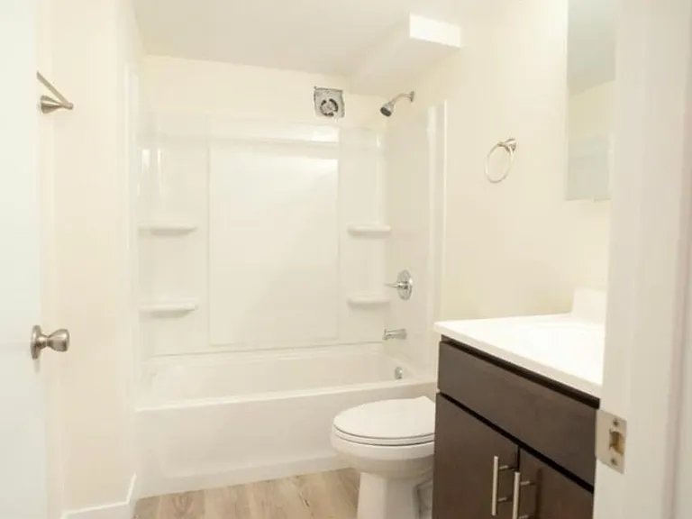 Northgate Apartments — Photo 49