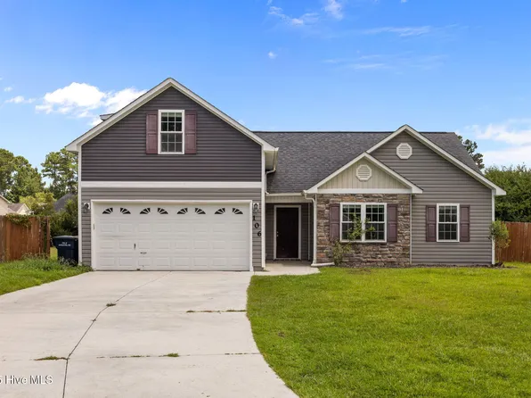 106 Ironwood Court, Jacksonville, NC 28546