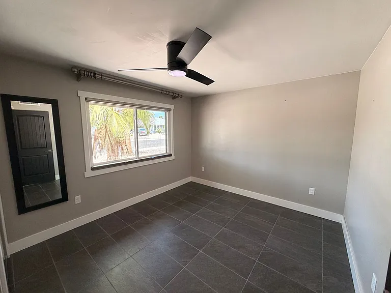 13139 W Seville Dr — Photo 12