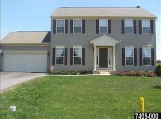 49 Cedarlyn Dr, York, PA 17408
