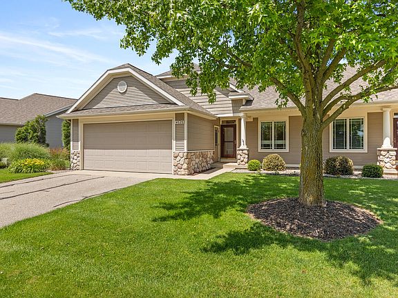 2nd image of 4626 Canterbury Ct