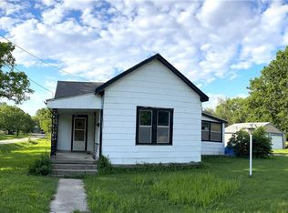 1701 E Pine St, Fort Scott, KS 66701