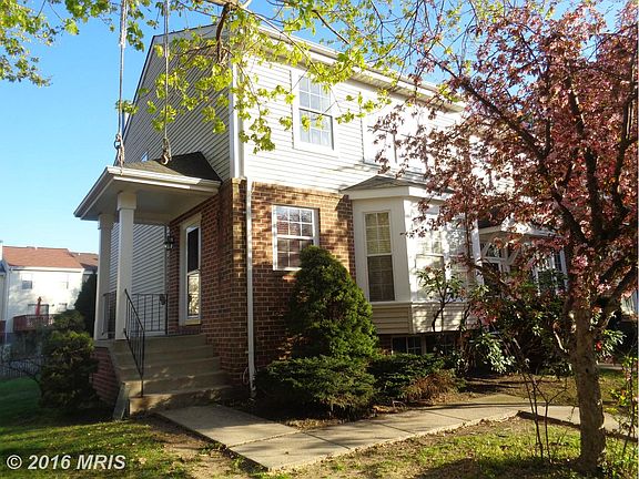 2nd image of 27 Tattersaul Ct