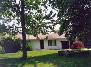 575 John R Rd #R, Rochester, MI 48307