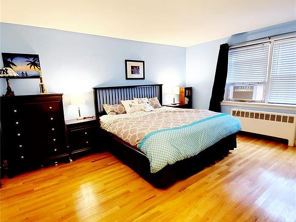 5th image of 31 Lawrence Park Cres #31