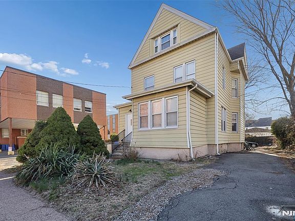 2nd image of 59 Home Ave