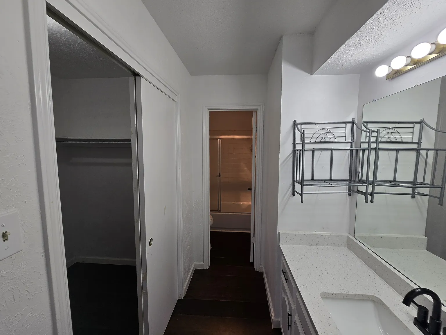 2105 East Collins Boulevard - 1 — Photo 2