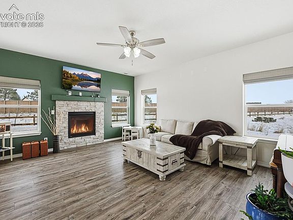 4th image of 8296 Ansley Ct