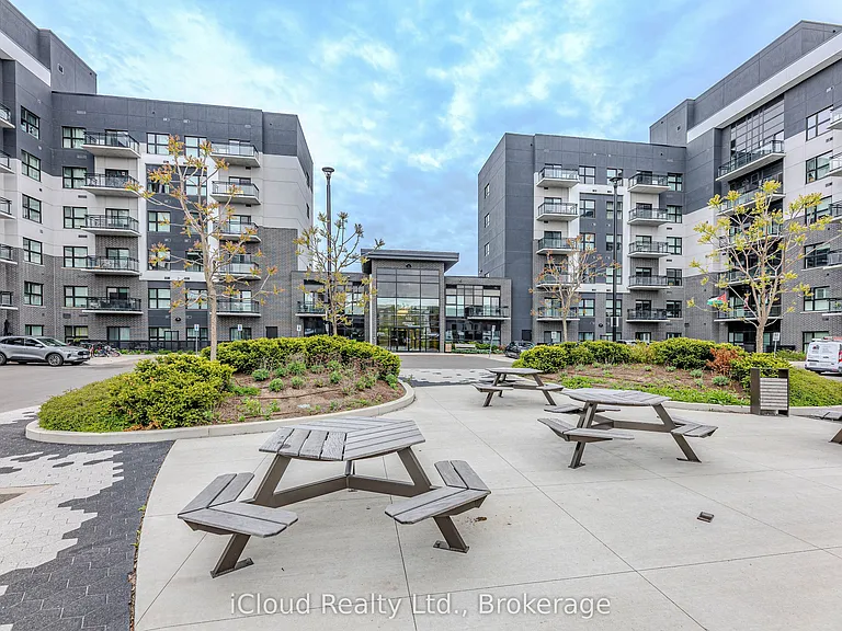 102 Grovewood Cmn #121 — Photo 4