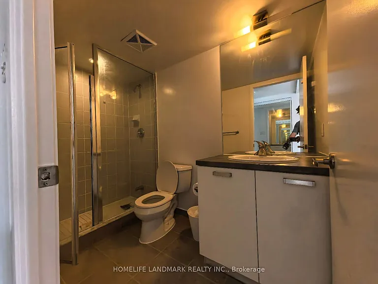 38 Grenville St #1403 — Photo 13
