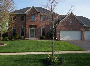 422 Ridgelawn Trl, Batavia, IL 60510