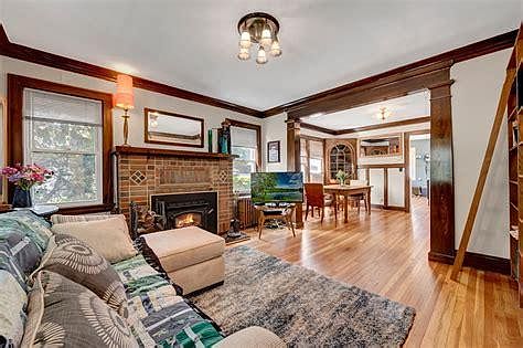 1st image of 3028 47th Ave S