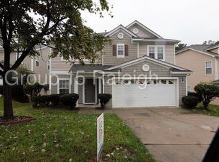 229 Georgetowne Dr, Clayton, NC 27520