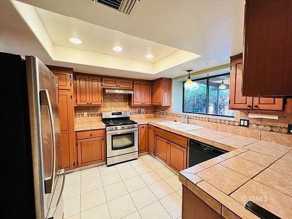 2nd image of 1116 Las Cruces Ct