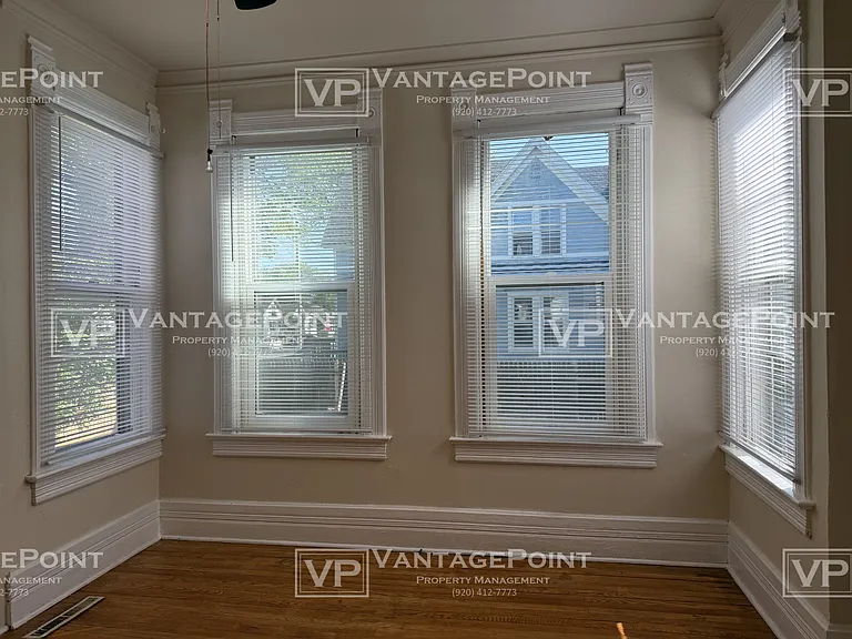220 S Maple Ave — Photo 11
