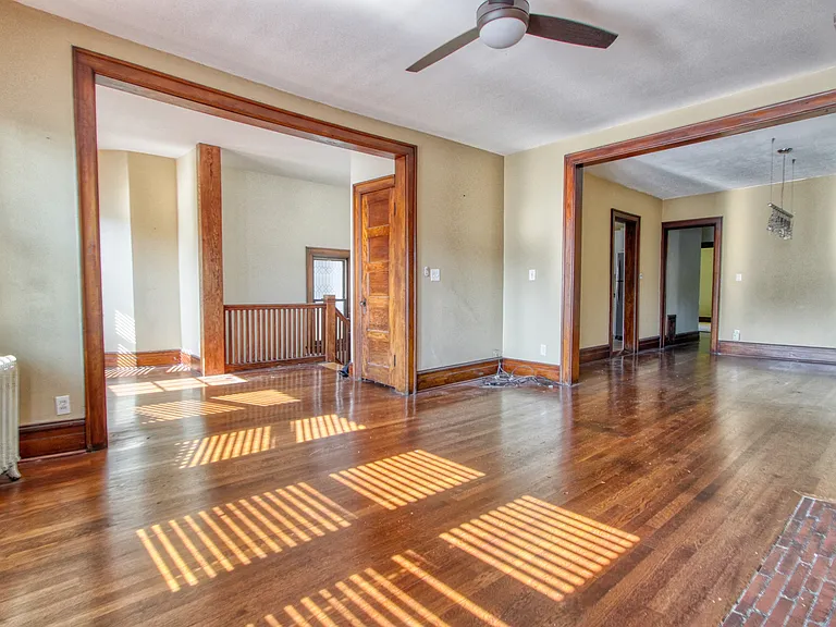 83 Manchester Pl #2 — Photo 4