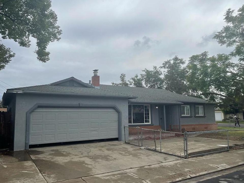 2nd image of 576 Mulberry Cir