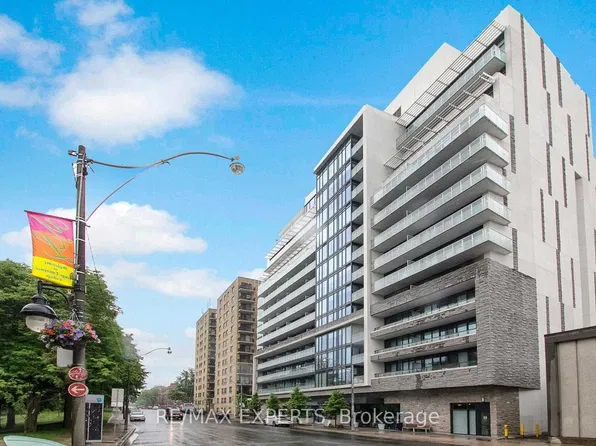 3018 Yonge St, Toronto, ON