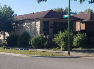 9356 S Essex Ave, Chicago, IL