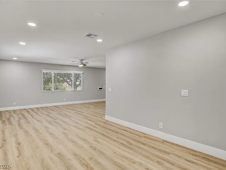 1800 8th Pl — Photo 30