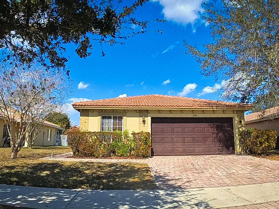 1st image of 2142 SW Newport Isles Boulevard