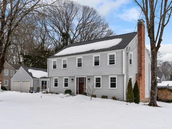 19 Glen Hollow, West Hartford, CT 06117