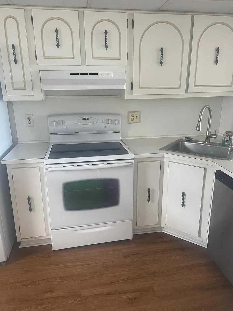 Building Photo - 2571 Aragon Blvd #414