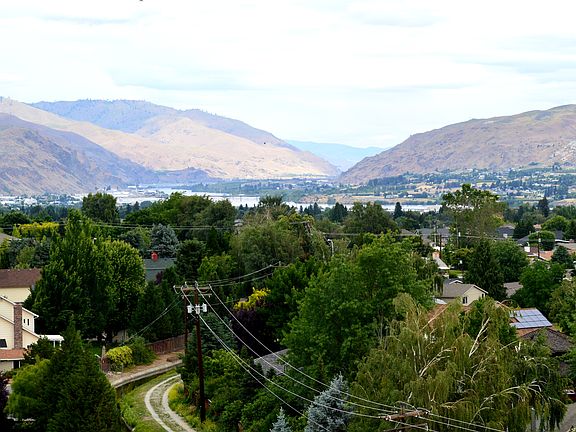 5th image of 916 Millerdale Heights Dr