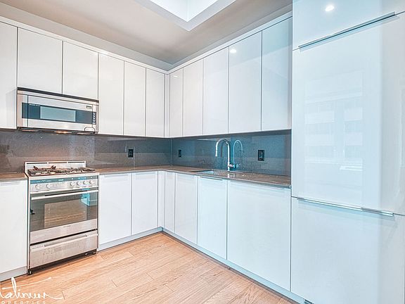 2nd image of 180 Water St APT 2416