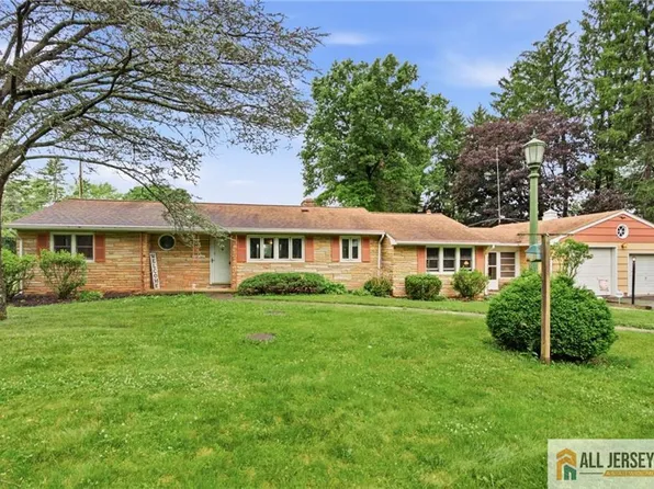 44 Burnt Hill Rd, Skillman, NJ 08558