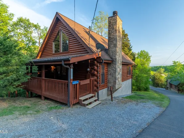 2530 Fleming Way, Sevierville, TN 37876