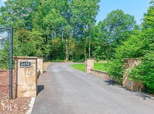 6650 Wright Rd, Sandy Springs, GA 30328