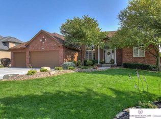 2401 S 183rd Cir, Elkhorn, NE 68130