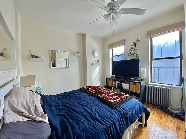 81 Underhill Ave #4L — Photo 6