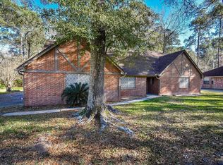96 Panorama Dr, Conroe, TX 77304