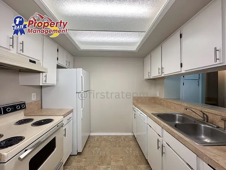 2867 W Malad St — Photo 10