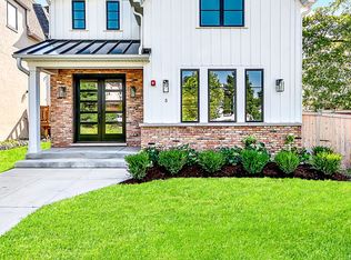 5 McIntosh Ave, Clarendon Hills, IL 60514